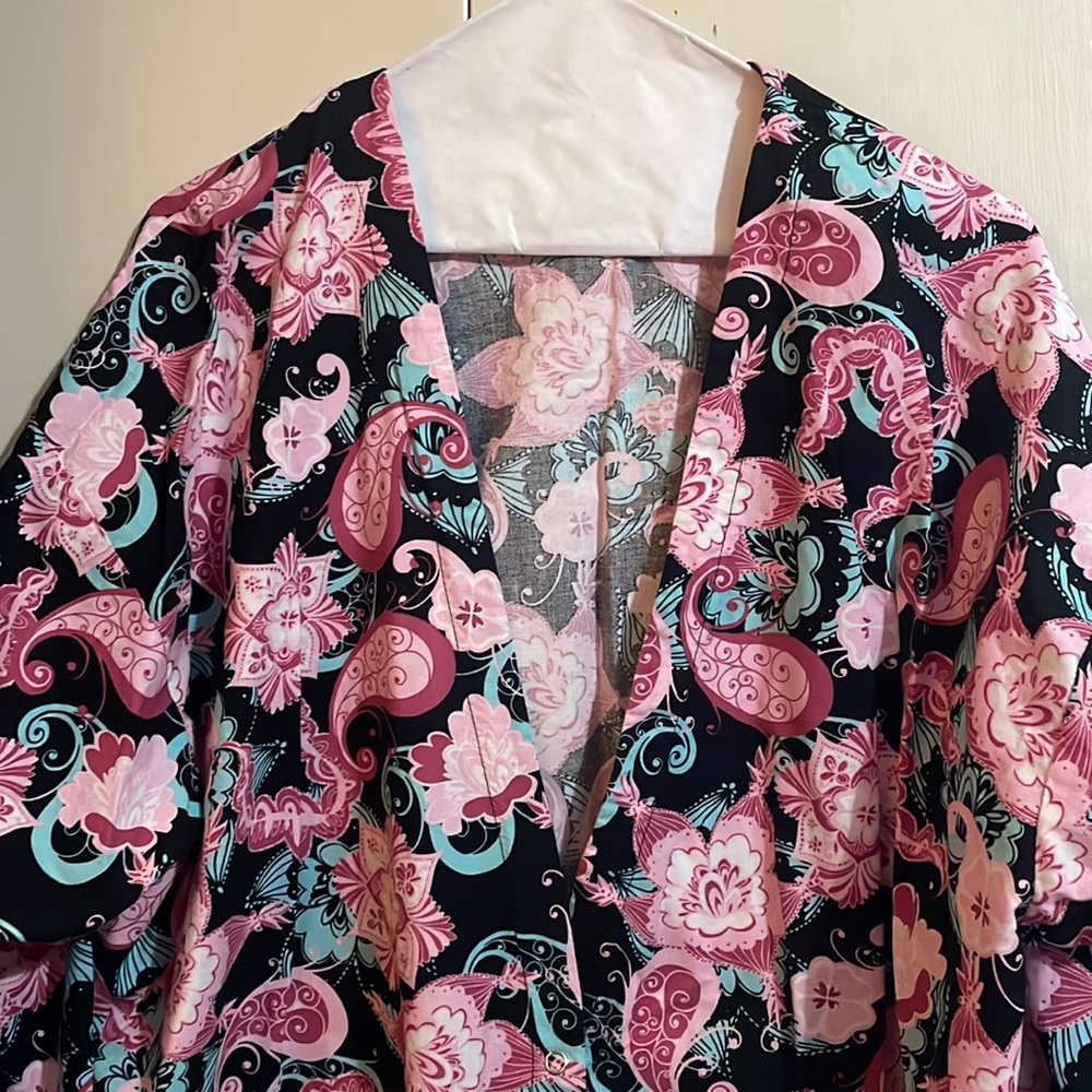 Women xl v neck scrub jacket